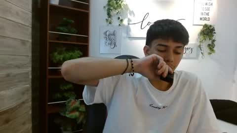 amethystshadow online show from April 2026 04:04:01 AM