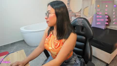 Snapshot of amhira_tay chatting on May 2026 10:40:02 PM amhira_tay online show from May 2026 10:40:02 PM