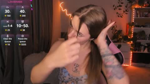 Snapshot of ami_amour_ chatting on December 2024 04:49:02 PM Hi-hi I am Kate welcome to my sexy room online show from December 2024 04:49:02 PM