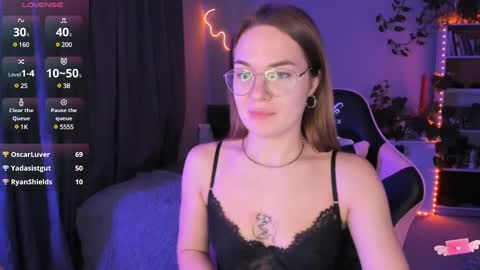 Snapshot of ami_amour_ chatting on December 2024 10:40:01 AM Hi-hi I am Kate welcome to my sexy room online show from December 2024 10:40:01 AM