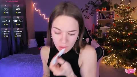 Snapshot of ami_amour_ chatting on January 2025 08:00:01 PM Hi-hi I am Kate welcome to my sexy room online show from January 2025 08:00:01 PM