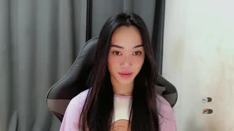 Snapshot of ami_lewis chatting on December 2024 12:57:02 AM JOANNA online show from December 2024 12:57:02 AM