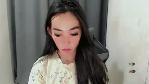 Snapshot of ami_lewis chatting on March 2025 12:04:01 AM JOANNA online show from March 2025 12:04:01 AM