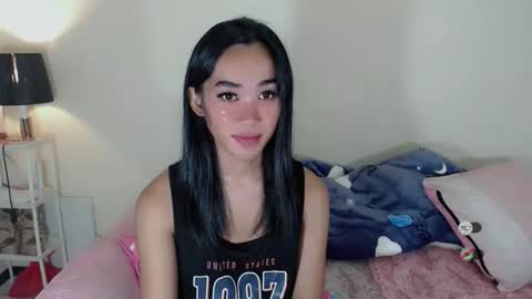 Snapshot of ami_lewis chatting on October 2025 12:00:01 AM JOANNA online show from October 2025 12:00:01 AM