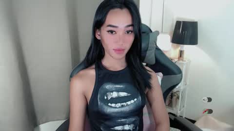 Snapshot of ami_lewis chatting on October 2025 11:06:02 PM JOANNA online show from October 2025 11:06:02 PM