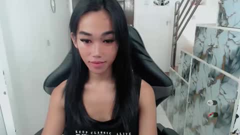 Snapshot of ami_lewis chatting on January 2026 01:42:01 AM JOANNA online show from January 2026 01:42:01 AM