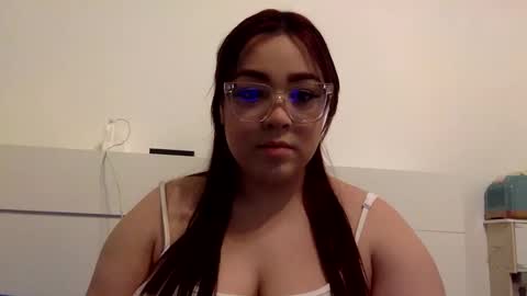 Snapshot of ami_rosee chatting on February 2026 06:40:02 AM ami_rosee online show from February 2026 06:40:02 AM