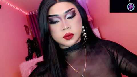 Queen Mireska online show from November 2025 02:34:02 PM