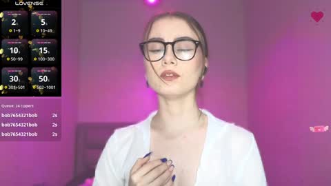 Amina online show from February 2025 01:23:01 AM
