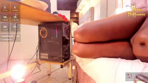 Amina online show from October 2025 09:51:02 AM