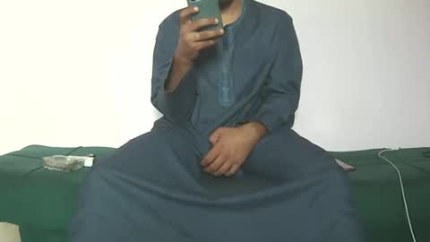 Amir online show from September 2025 05:33:02 AM