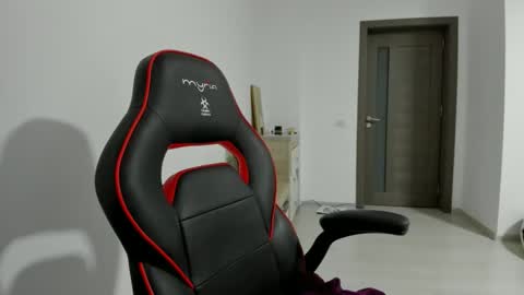 Amiraisa online show from March 2026 03:01:01 AM