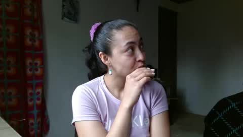 amitlu_ online show from March 2025 03:29:02 PM