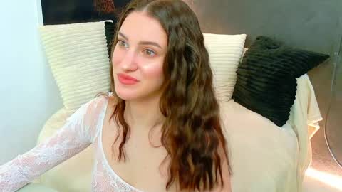 Amira online show from June 2026 04:25:01 AM