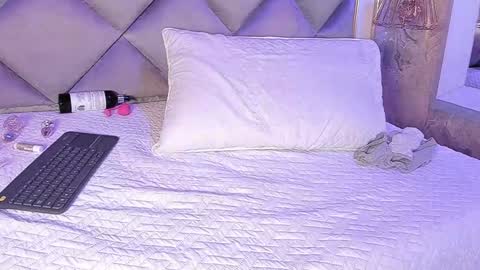 ammy durand online show from February 2025 01:32:01 AM