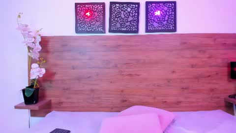 Ammy Honey online show from August 2026 08:41:02 PM