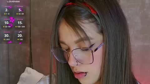 Ammy Jones online show from November 2025 12:43:02 AM