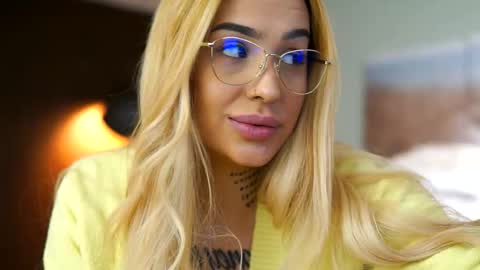 Snapshot of ammylicious_doll chatting on September 2025 04:35:01 AM ammylicious_doll online show from September 2025 04:35:01 AM