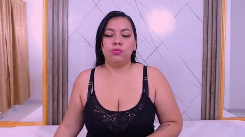 AmmyPike online show from February 2025 12:05:02 PM