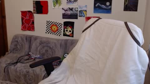 yisel online show from September 2025 06:42:01 PM