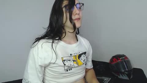 Amoneth online show from December 2025 08:47:01 PM