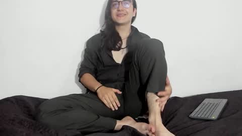 Amoneth online show from January 2026 10:02:02 PM