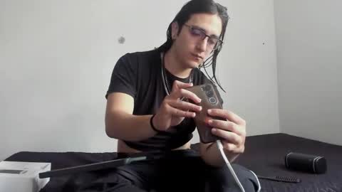 Amoneth online show from January 2026 08:01:02 PM