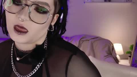 amore online show from April 2026 11:40:02 PM