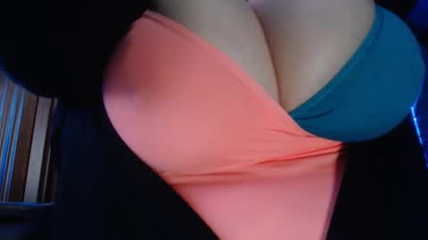 amorelara online show from December 2024 05:50:02 AM