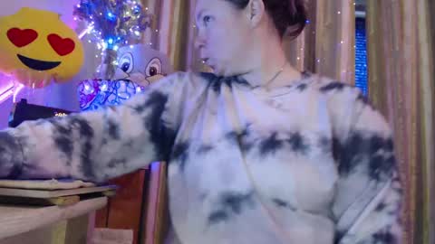 amorelara online show from April 2026 01:32:02 PM