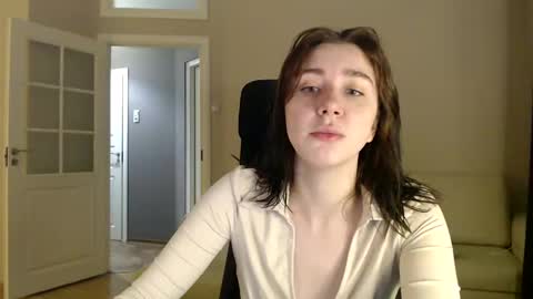 Snapshot of amoremeoww chatting on January 2025 01:04:02 PM miss unforgettable online show from January 2025 01:04:02 PM