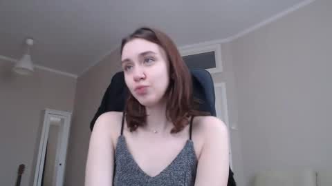 Snapshot of amoremeoww chatting on March 2025 06:05:01 AM miss unforgettable online show from March 2025 06:05:01 AM