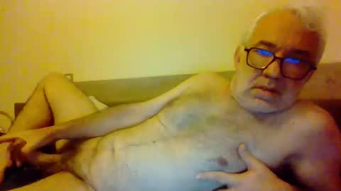 Snapshot of amstel69 chatting on October 2025 12:36:02 PM amstel69 online show from October 2025 12:36:02 PM