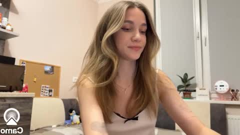 Amy Chill online show from March 2025 06:48:01 PM