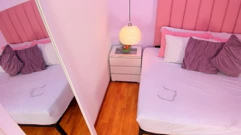 Aleja   online show from September 2025 02:59:01 AM