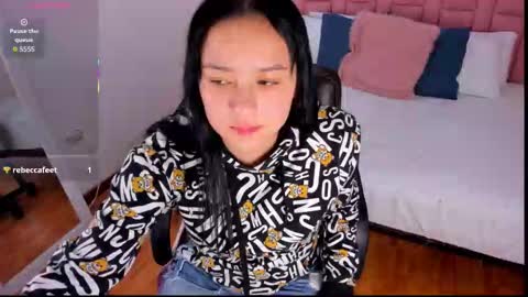 Aleja   online show from December 2025 01:32:02 AM