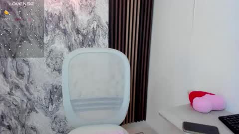 Amy online show from March 2026 09:06:01 PM