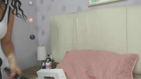 Amy online show from March 2025 01:17:01 PM