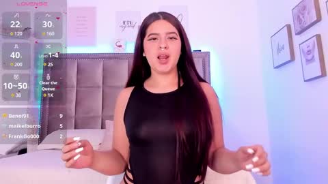 Snapshot of amy_lit chatting on January 2025 03:07:02 PM Hello I am Allison Welcome to my room and let is have a good time together whith me online show from January 2025 03:07:02 PM