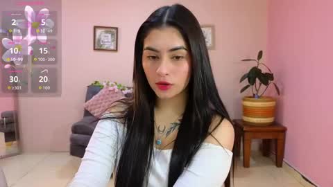 Amy online show from October 2025 07:34:01 PM