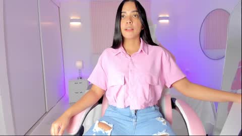 Emily online show from December 2024 06:50:01 PM