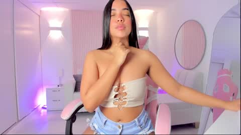Emily online show from January 2025 01:36:01 PM