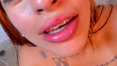 Little Slut Nicolee online show from February 2025 01:10:01 AM