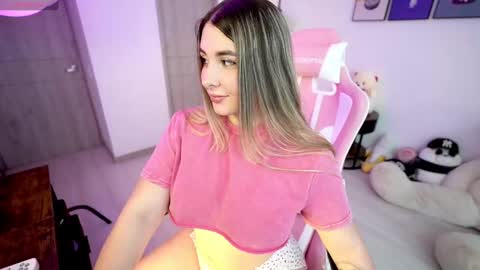 Daniela M online show from October 2025 05:57:01 PM