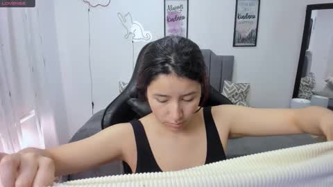 Amy sophia 3 online show from October 2025 12:28:02 PM