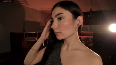 Amy Armstrong online show from January 2025 11:43:02 PM