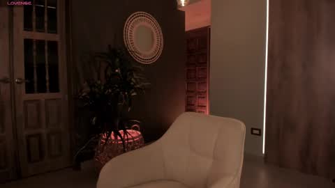 Amy Armstrong online show from February 2025 12:10:01 AM