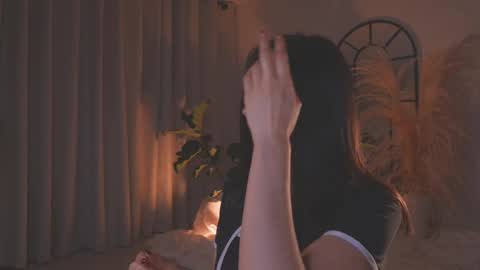 Amy Armstrong online show from September 2025 11:41:01 PM