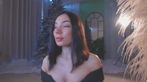 Amy Armstrong online show from December 2025 09:12:02 PM