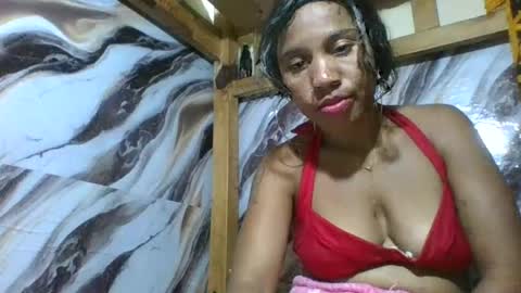 Snapshot of amyatche chatting on June 2026 06:56:02 AM Amyatche online show from June 2026 06:56:02 AM